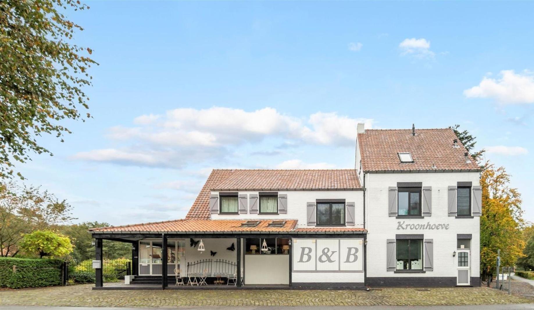 B&B De Kroonhoeve Beringen Exteriér fotografie